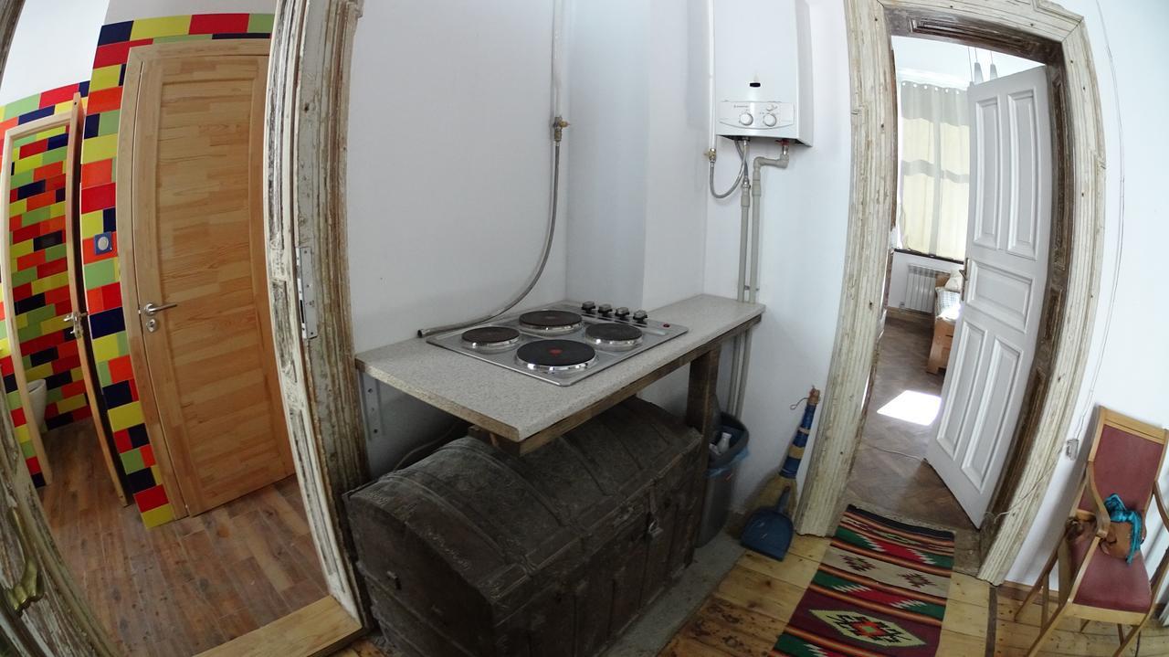 Hostel Mif Ivano Frankivsk Bagian luar foto
