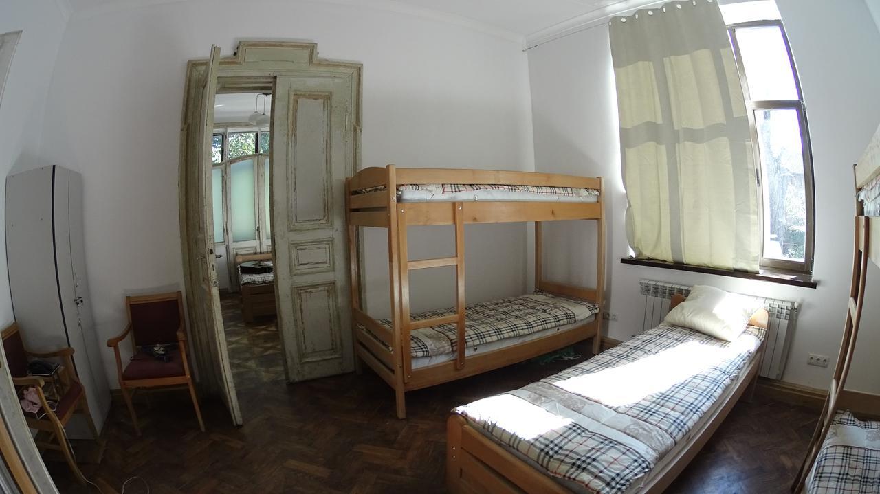 Hostel Mif Ivano Frankivsk Bagian luar foto